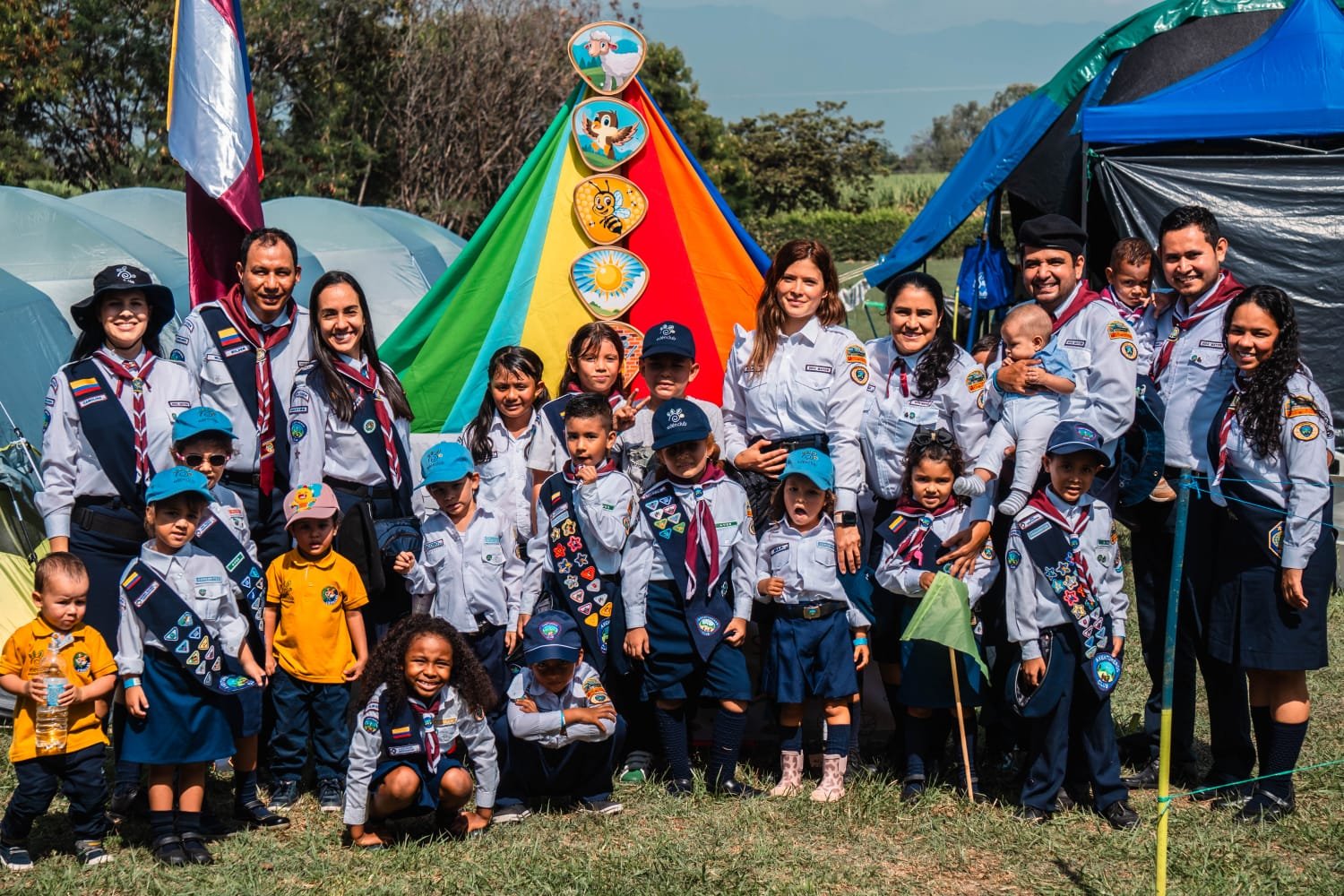 CAMPAMENTO DE AVENTUREROS