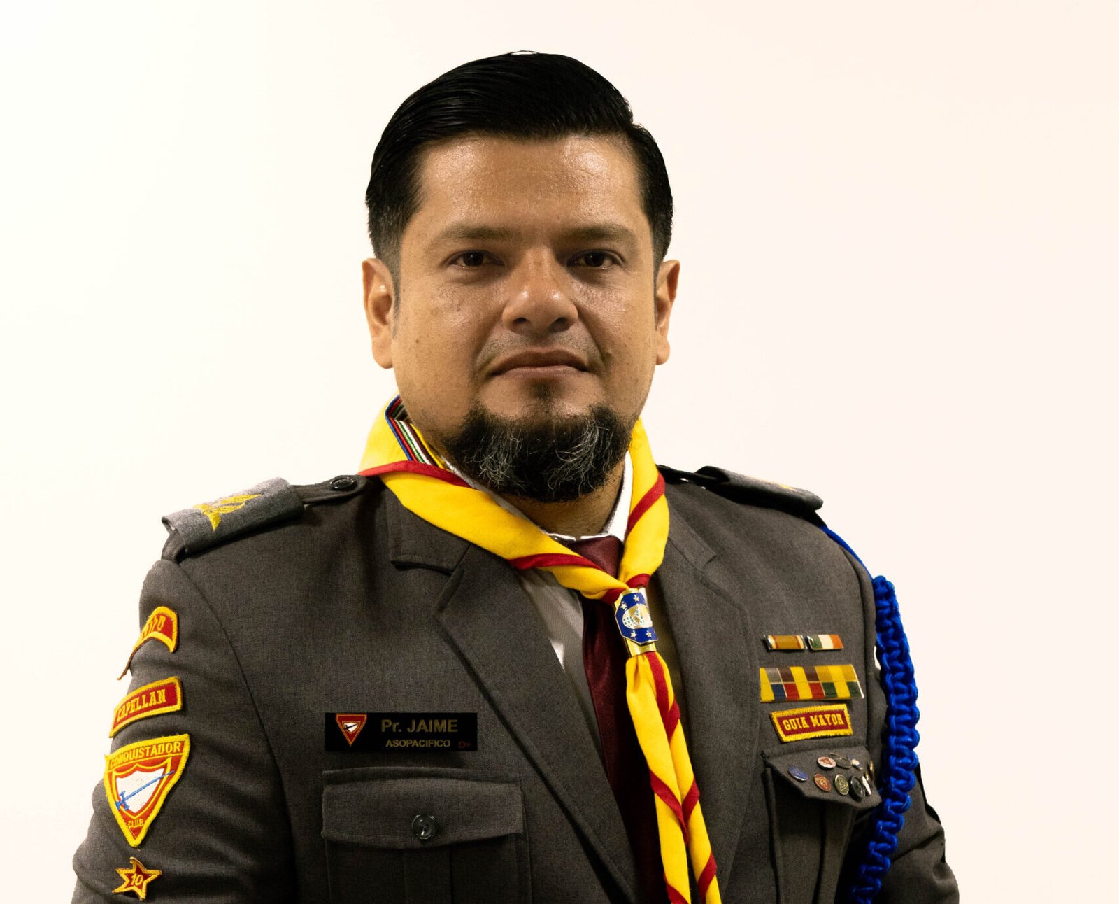 JOVENES